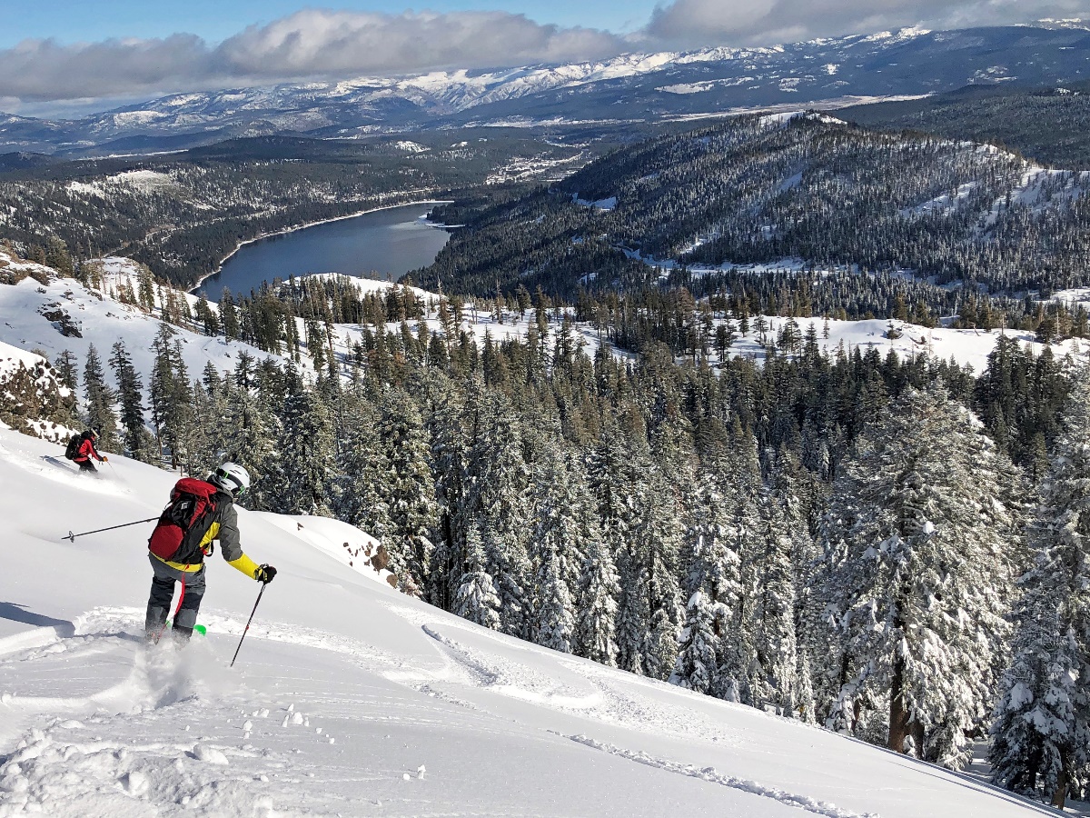 Sking Above Donner Lake